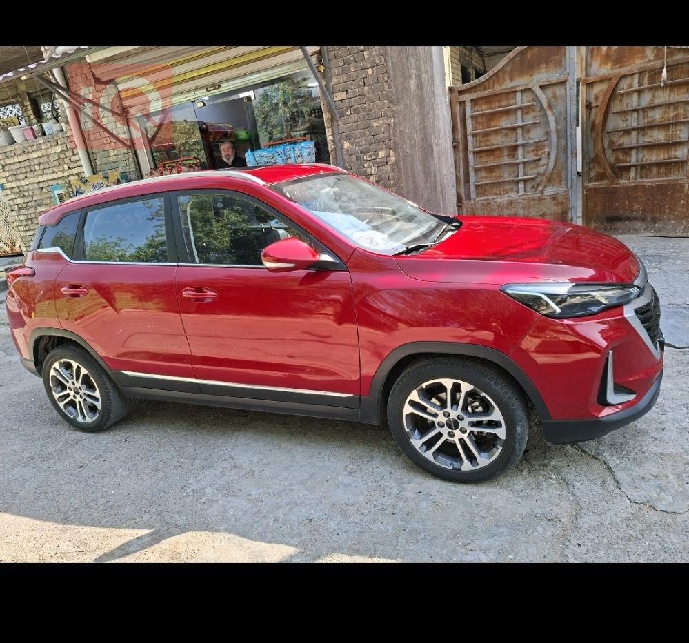 BAIC X3